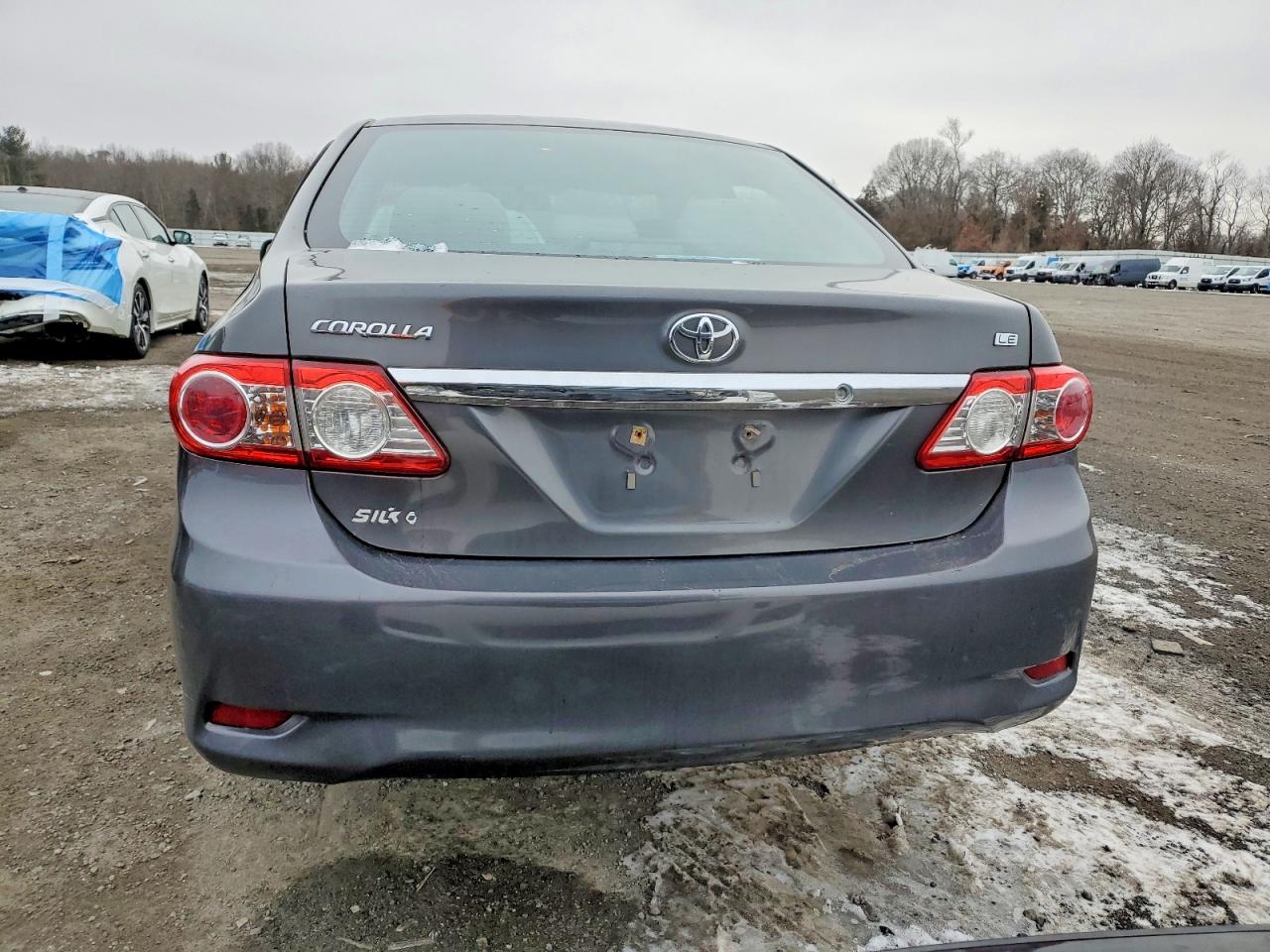 2013 TOYOTA COROLLA BASE photo 6