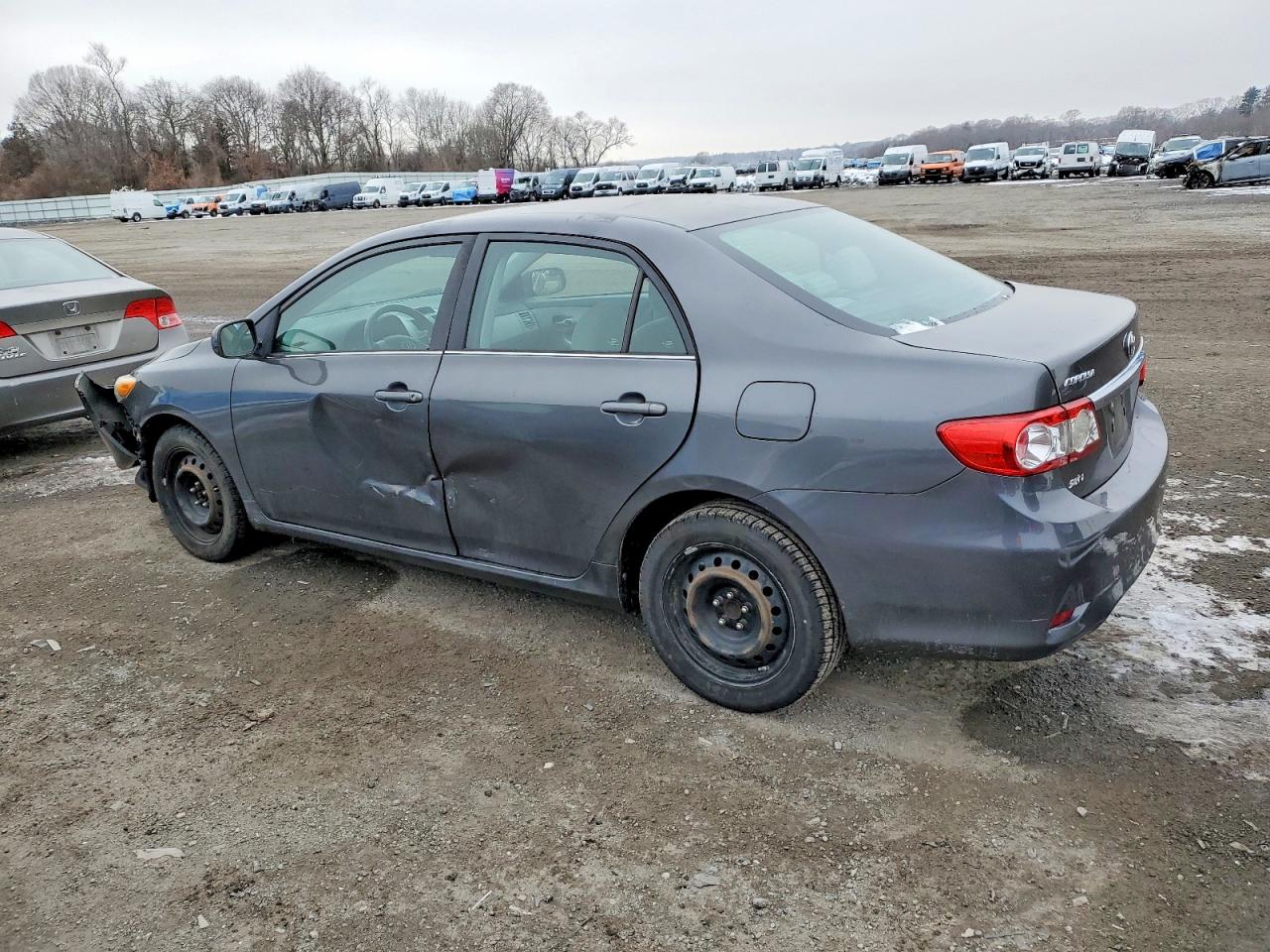 2013 TOYOTA COROLLA BASE photo 2