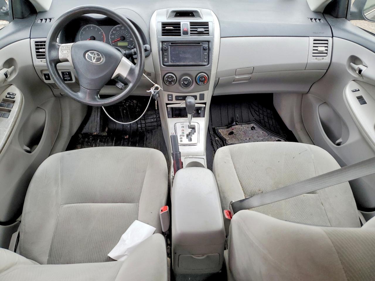 2013 TOYOTA COROLLA BASE photo 8