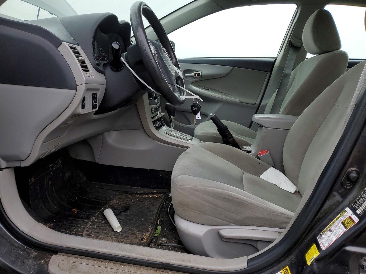 2013 TOYOTA COROLLA BASE photo 7