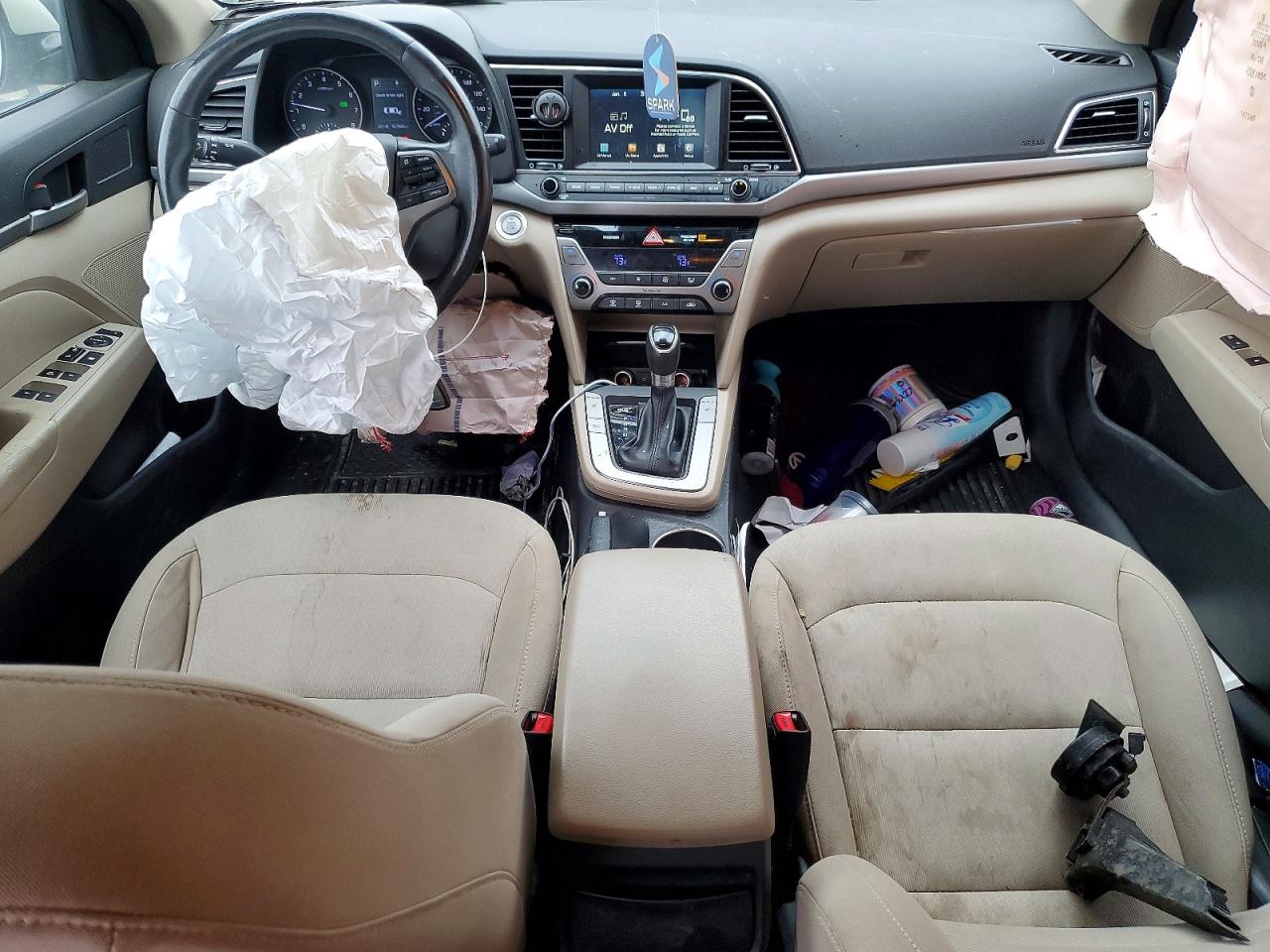 2018 HYUNDAI ELANTRA SEL photo 15