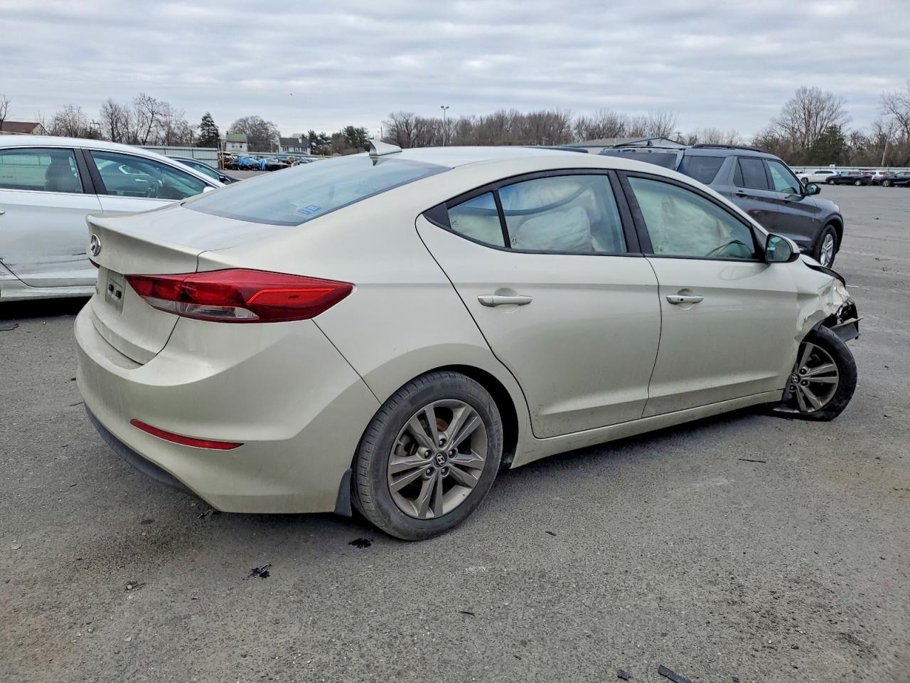 2018 HYUNDAI ELANTRA SEL photo 5