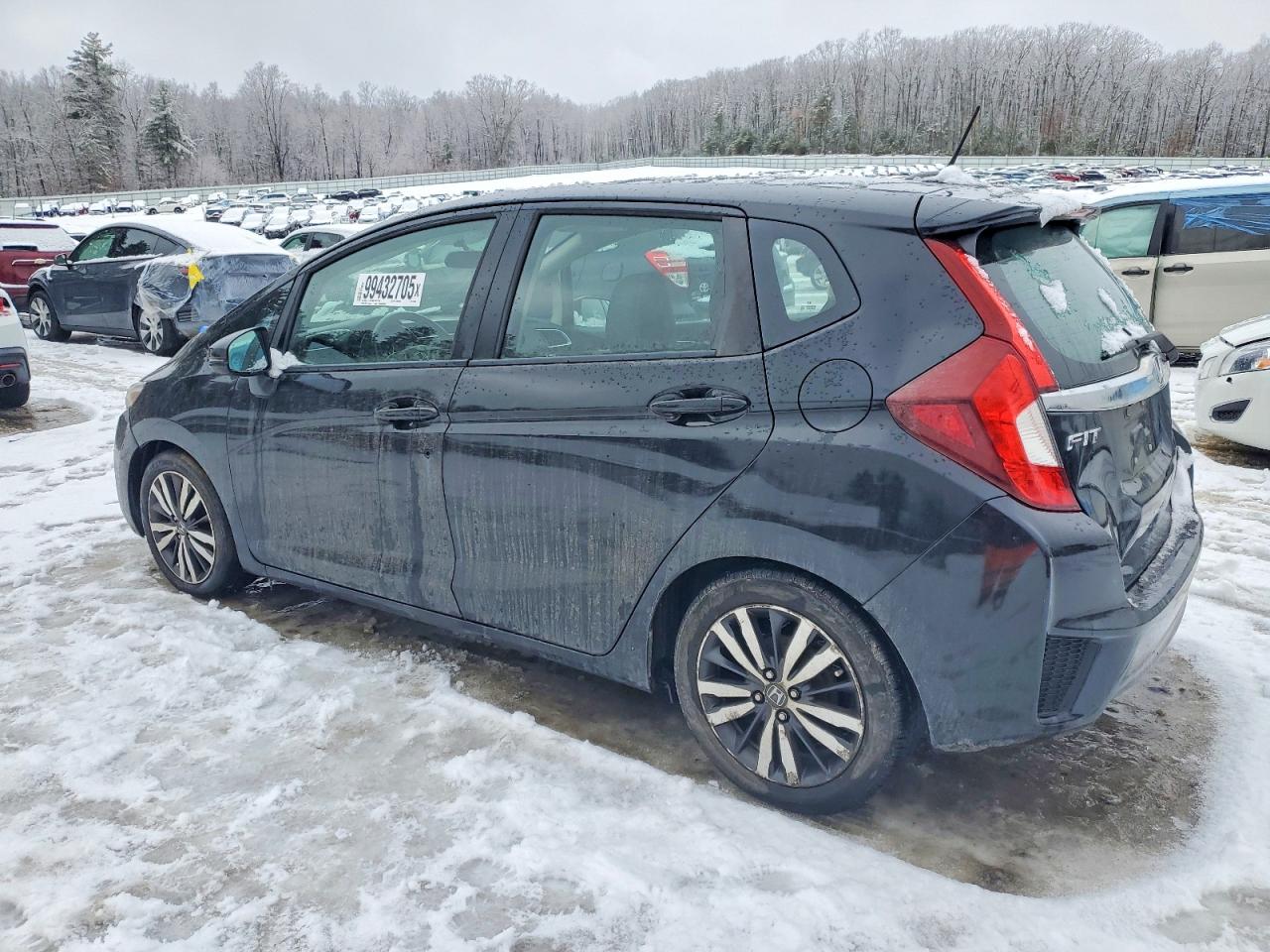 2015 HONDA FIT EX photo 2