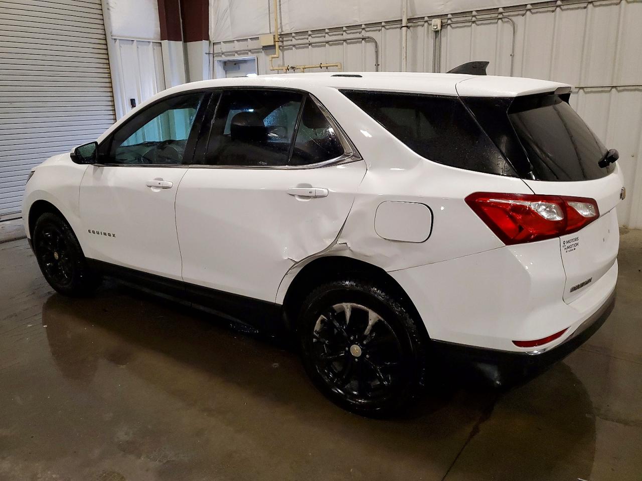 2018 CHEVROLET EQUINOX LT photo 2