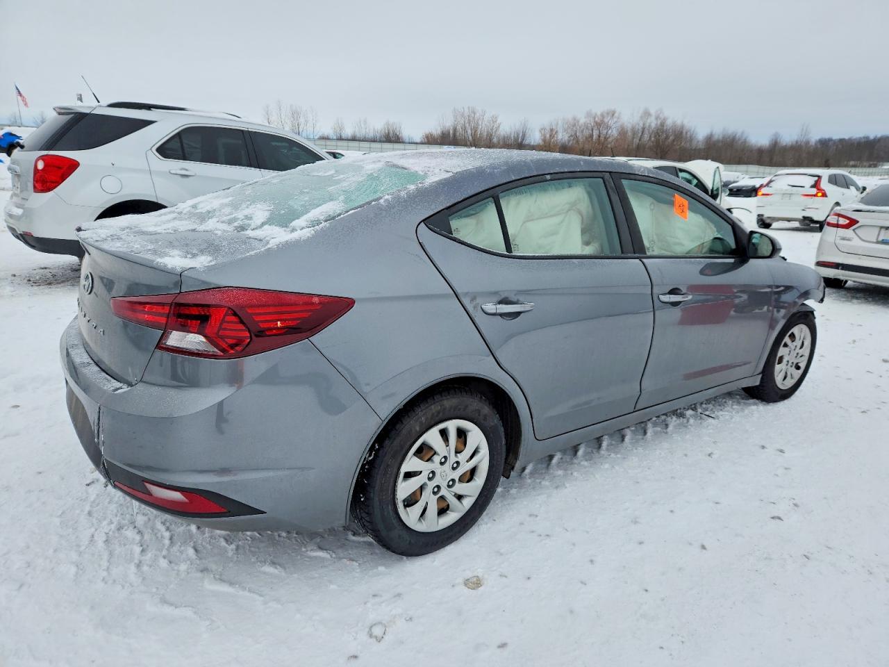 2019 HYUNDAI ELANTRA SE photo 5