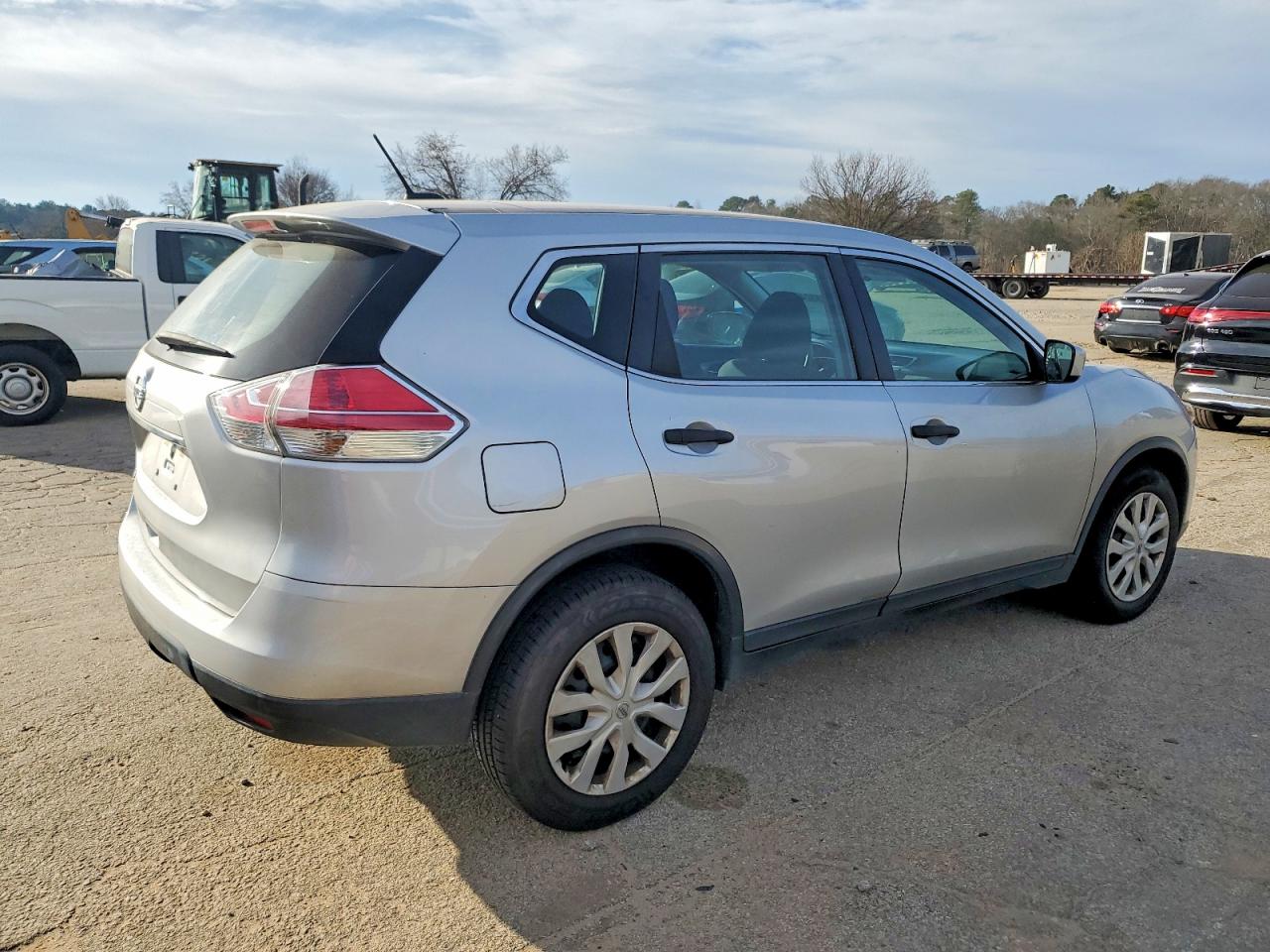 2016 NISSAN ROGUE S photo 3