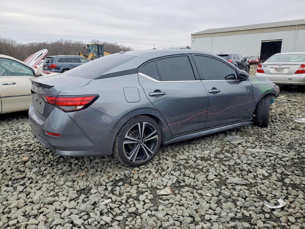2023 NISSAN SENTRA SR photo 3