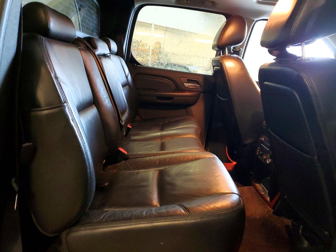 2010 CADILLAC ESCALADE EXT LUXURY photo 10