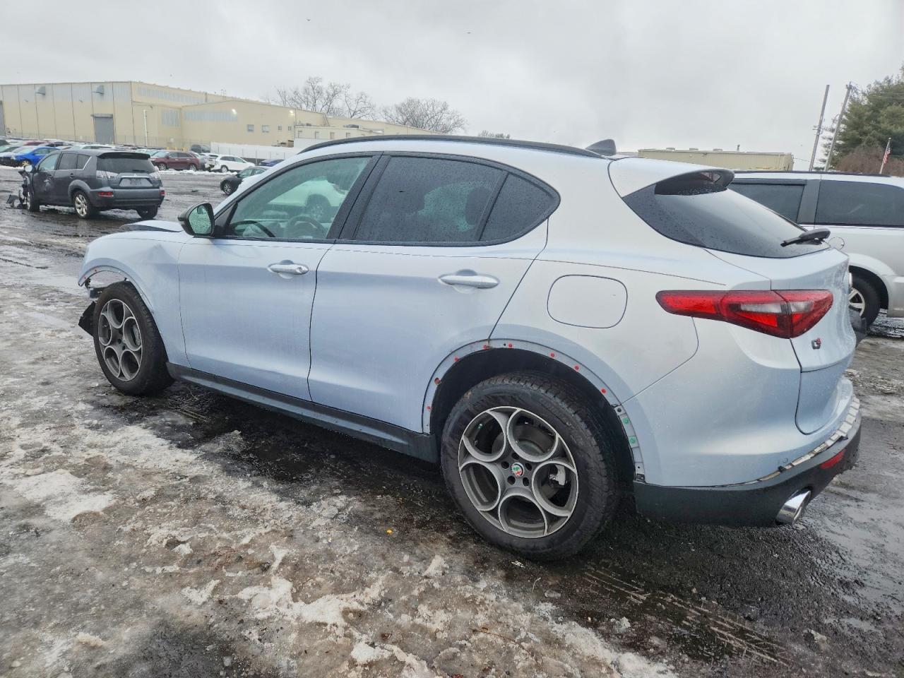 2021 ALFA ROMEO STELVIO SPORT photo 2