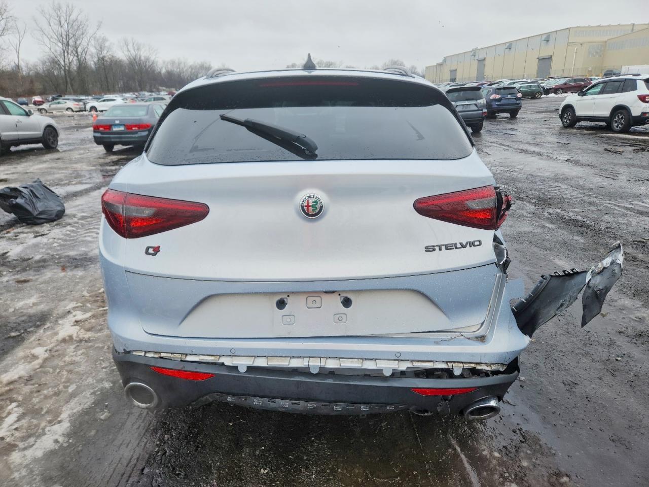 2021 ALFA ROMEO STELVIO SPORT photo 6