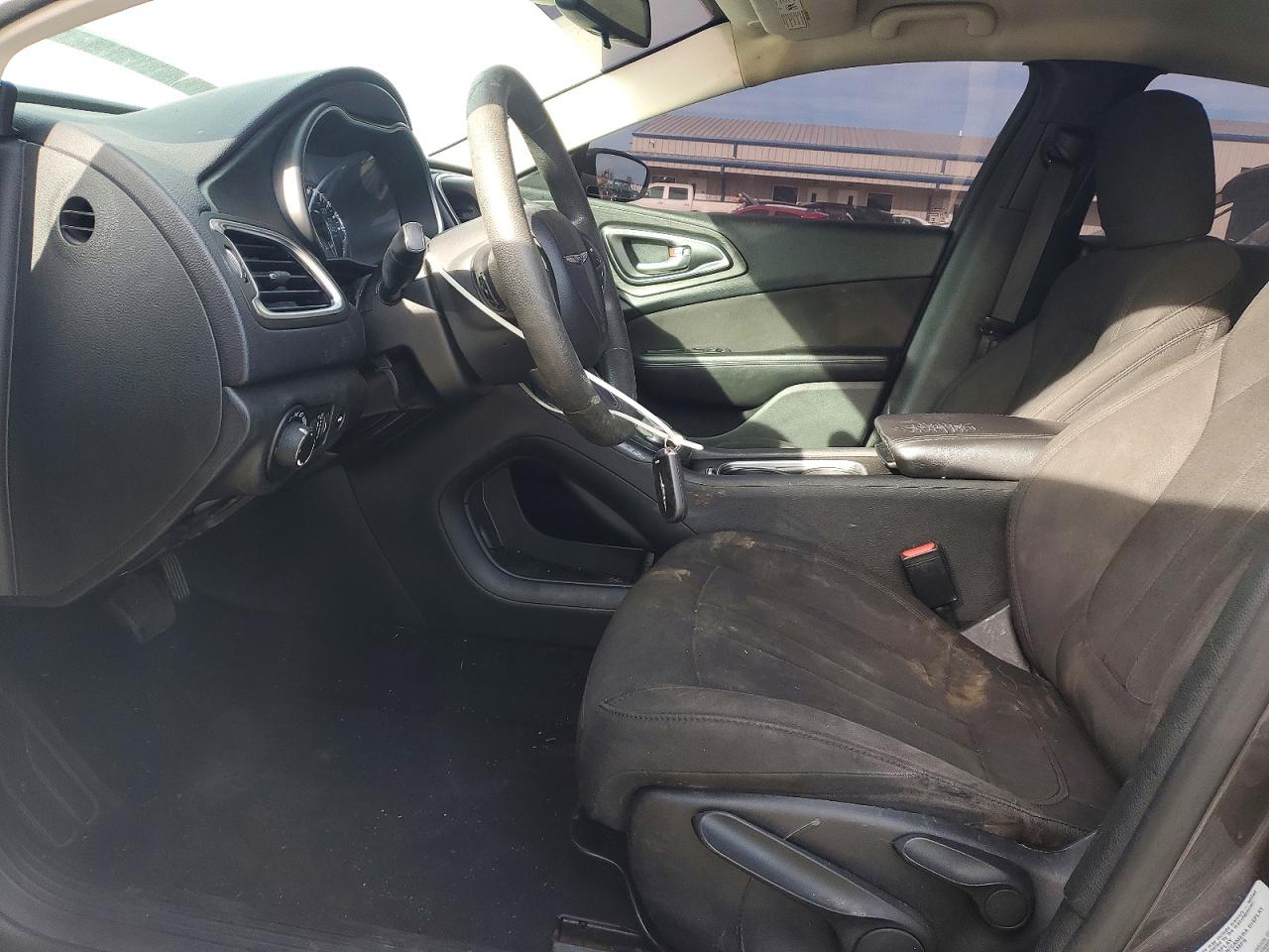 2015 CHRYSLER 200 LIMITED photo 7