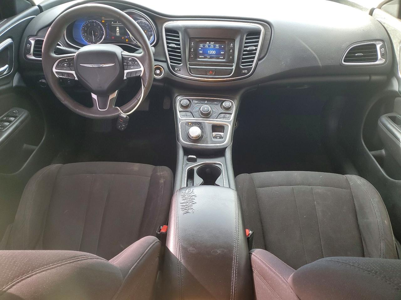 2015 CHRYSLER 200 LIMITED photo 8