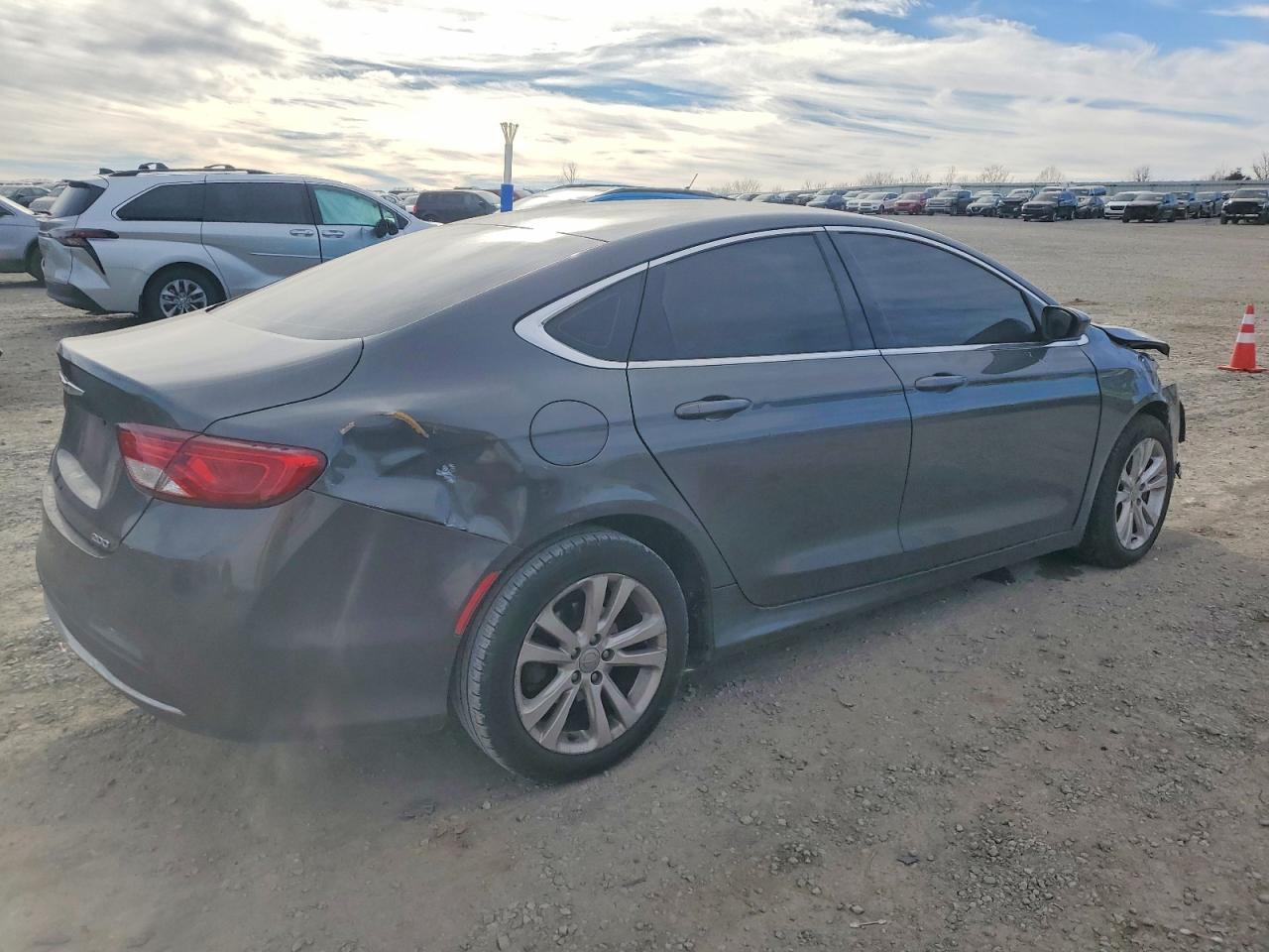 2015 CHRYSLER 200 LIMITED photo 3