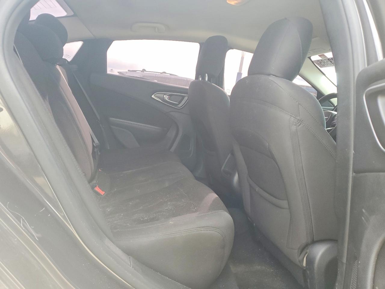 2015 CHRYSLER 200 LIMITED photo 10