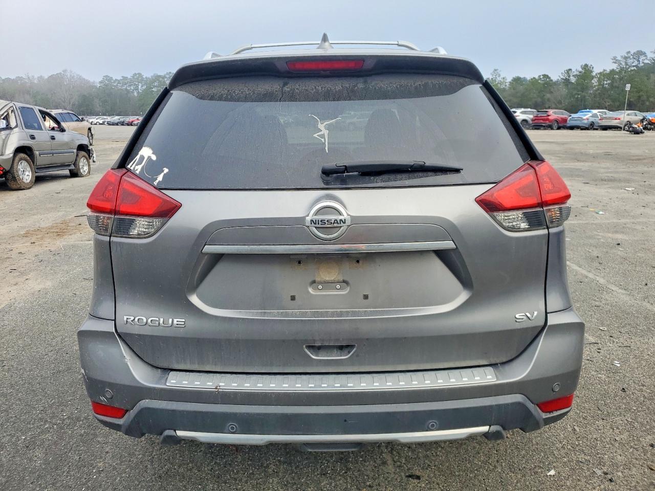 2019 NISSAN ROGUE S photo 6