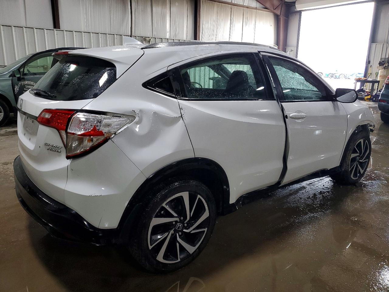 2019 HONDA HR-V SPORT photo 3