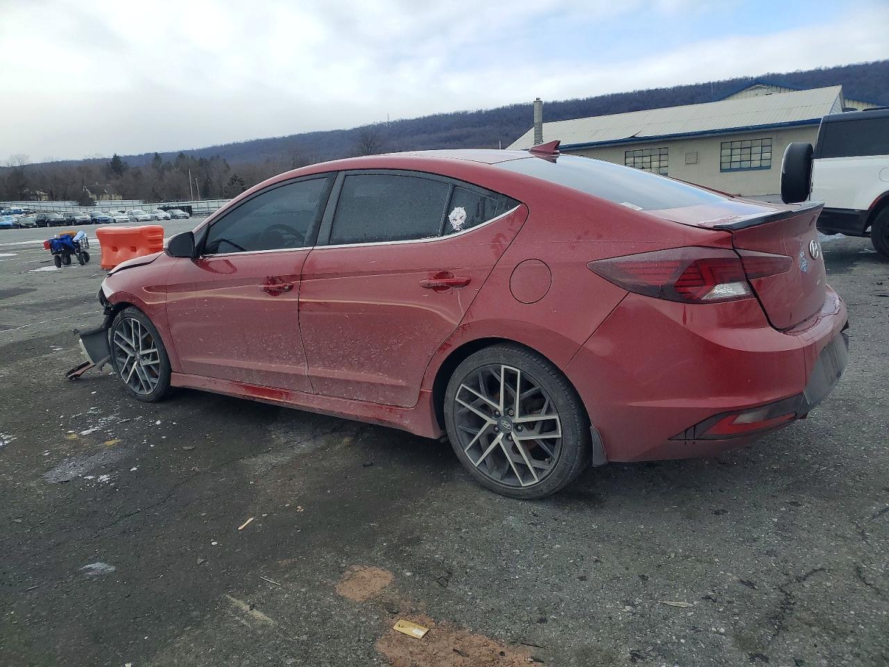2020 HYUNDAI ELANTRA SPORT photo 3