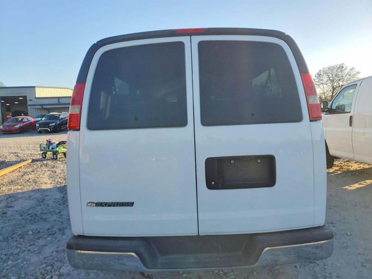 2017 CHEVROLET EXPRESS G3500 LT photo 11