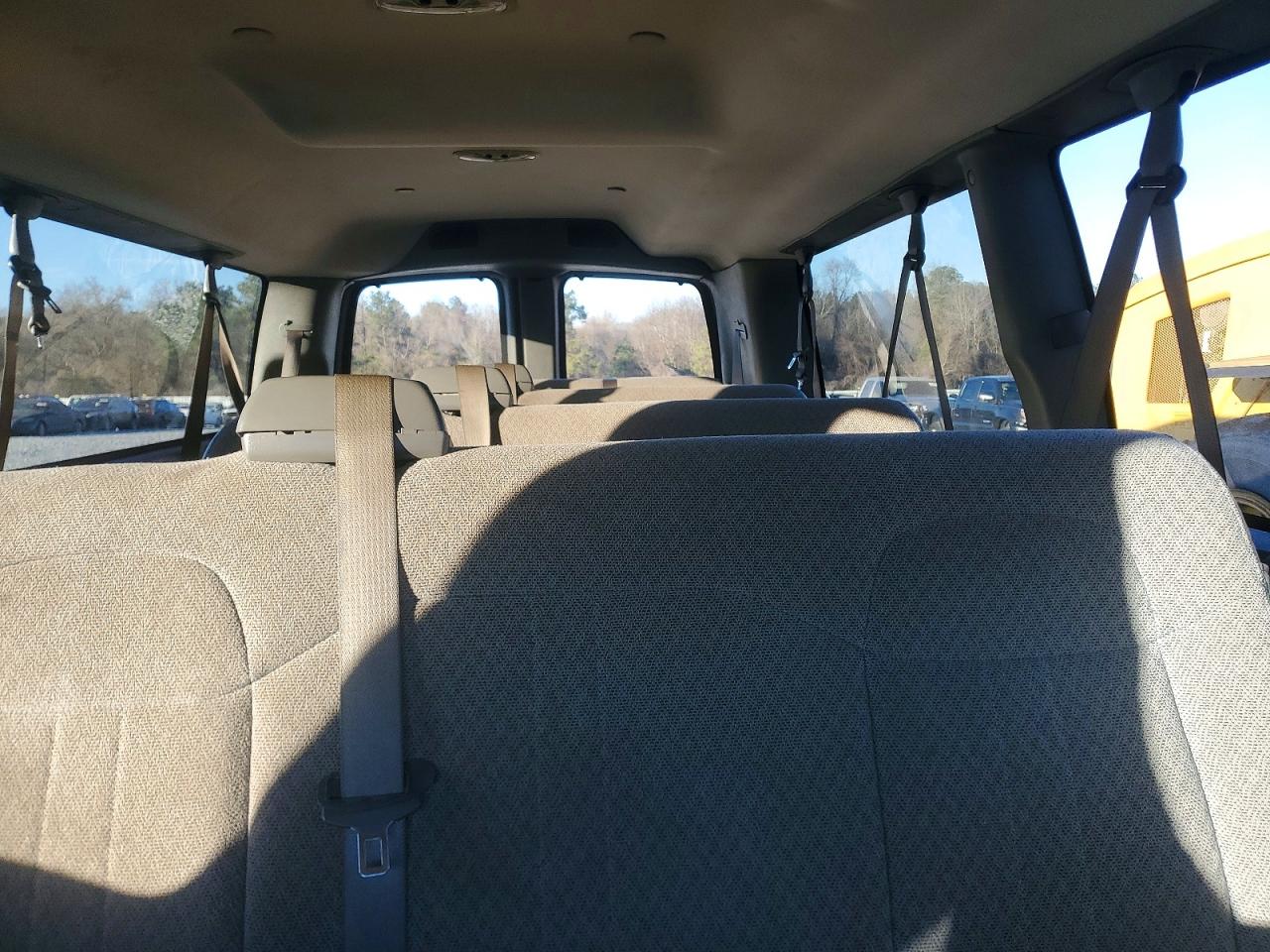 2017 CHEVROLET EXPRESS G3500 LT photo 19