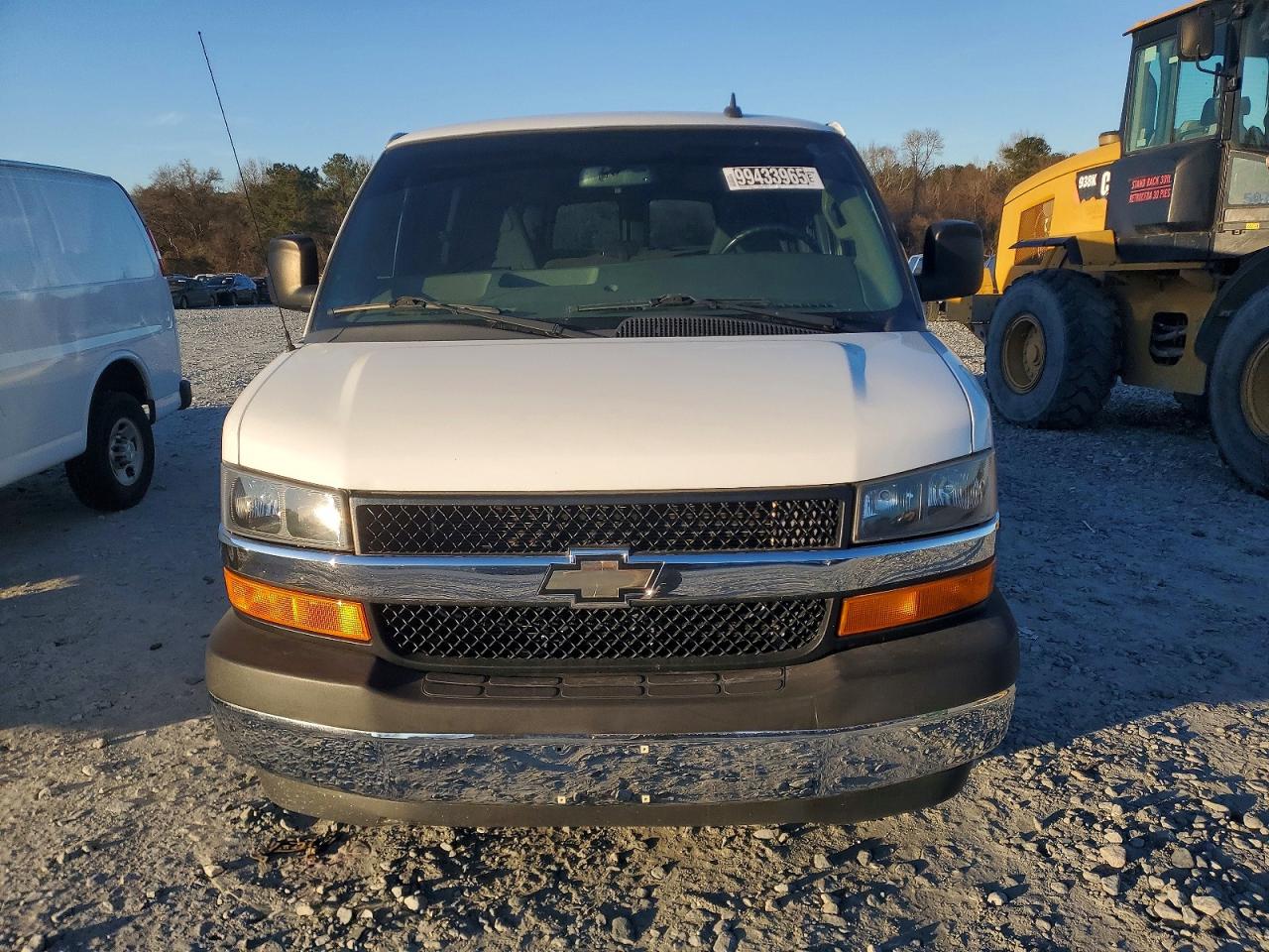 2017 CHEVROLET EXPRESS G3500 LT photo 9