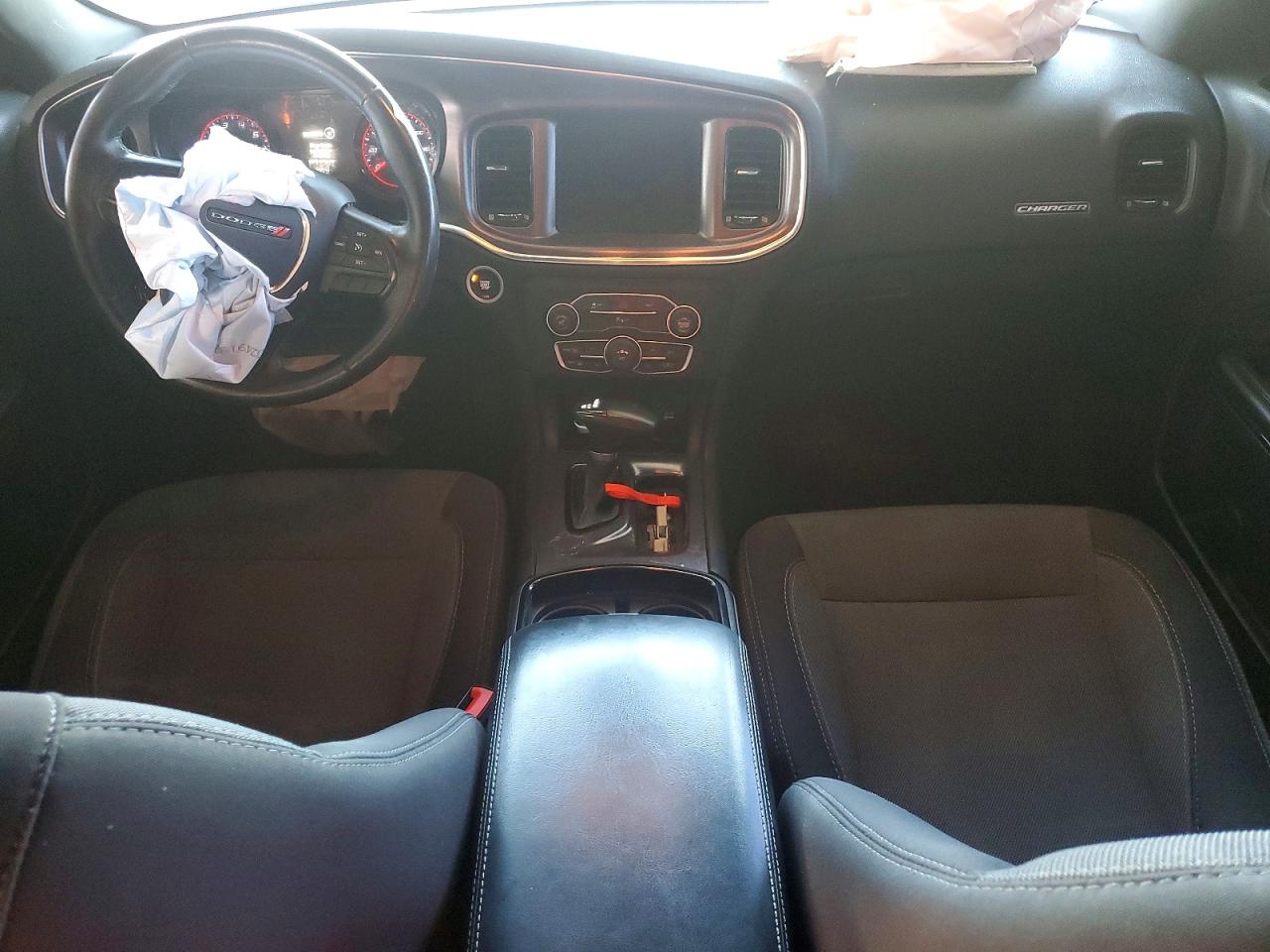 2016 DODGE CHARGER SE photo 8