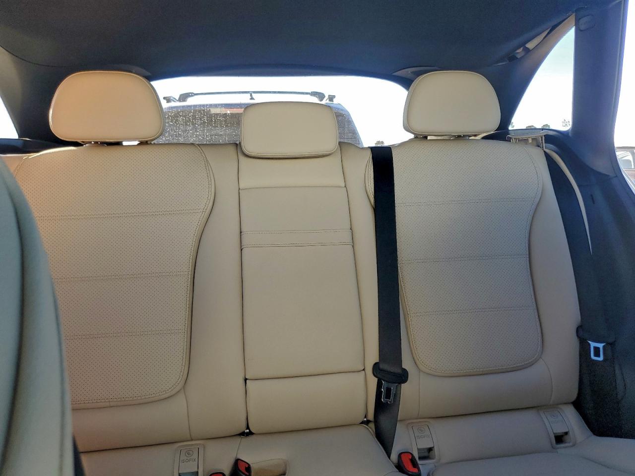 2025 MERCEDES-BENZ GLC 300 photo 10