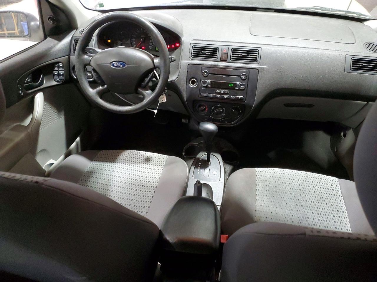 2007 FORD FOCUS ZX4 photo 8