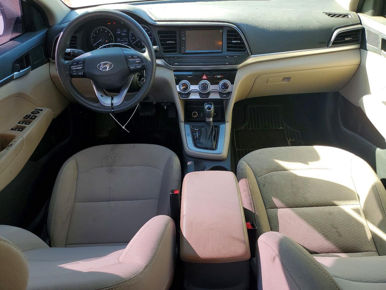 2019 HYUNDAI ELANTRA SE photo 15