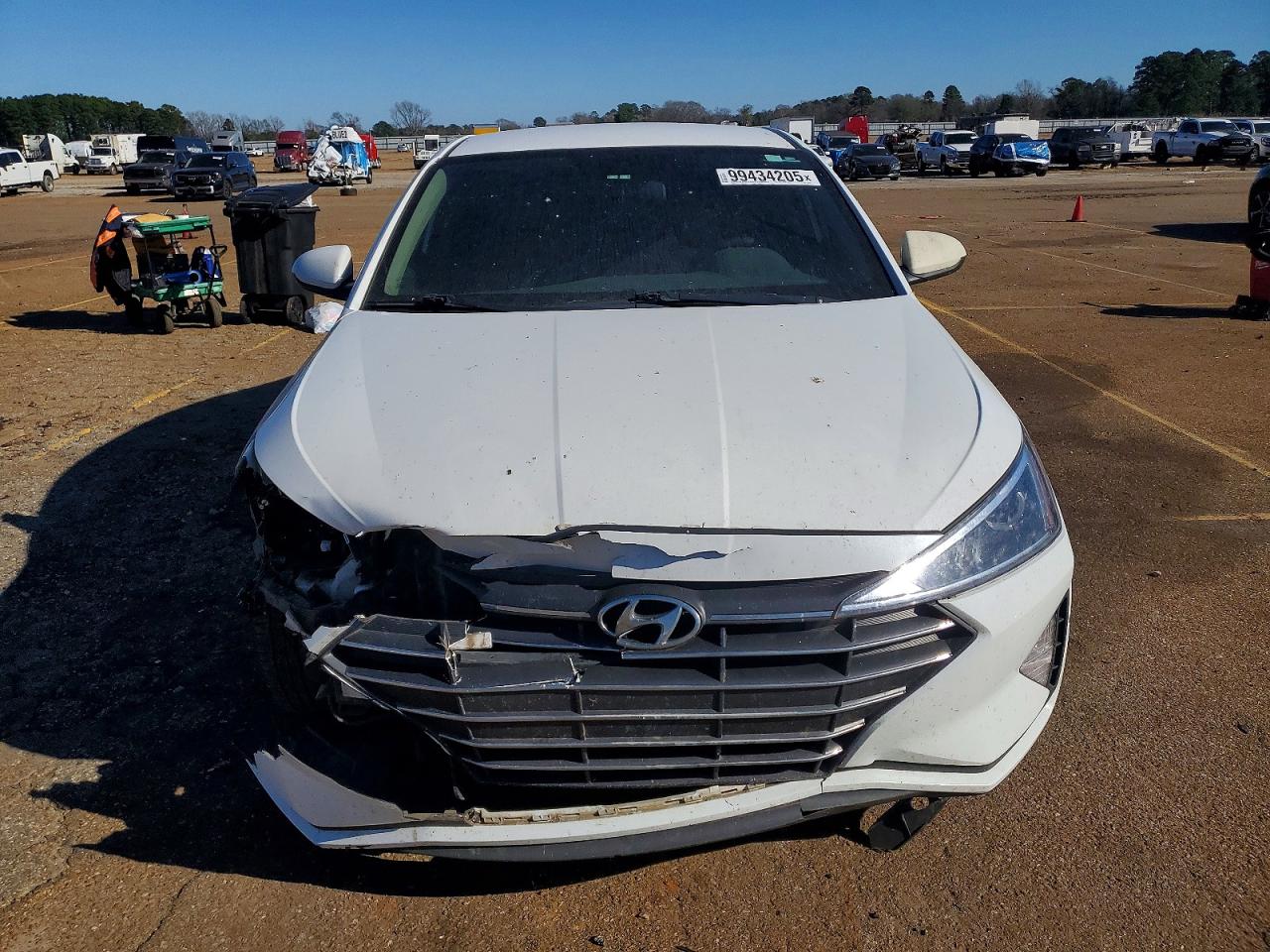 2019 HYUNDAI ELANTRA SE photo 9