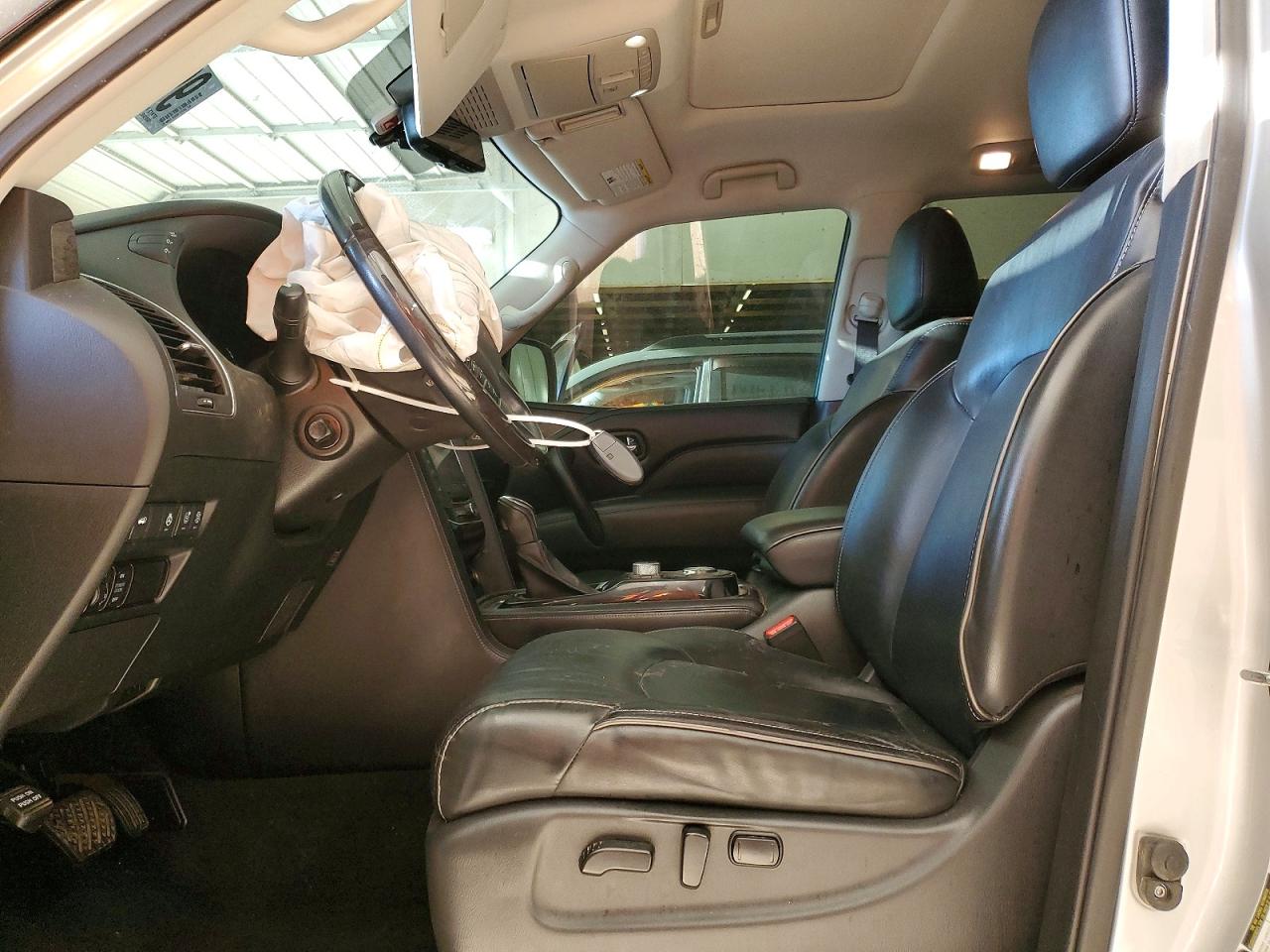 2020 INFINITI QX80 LUXE photo 7