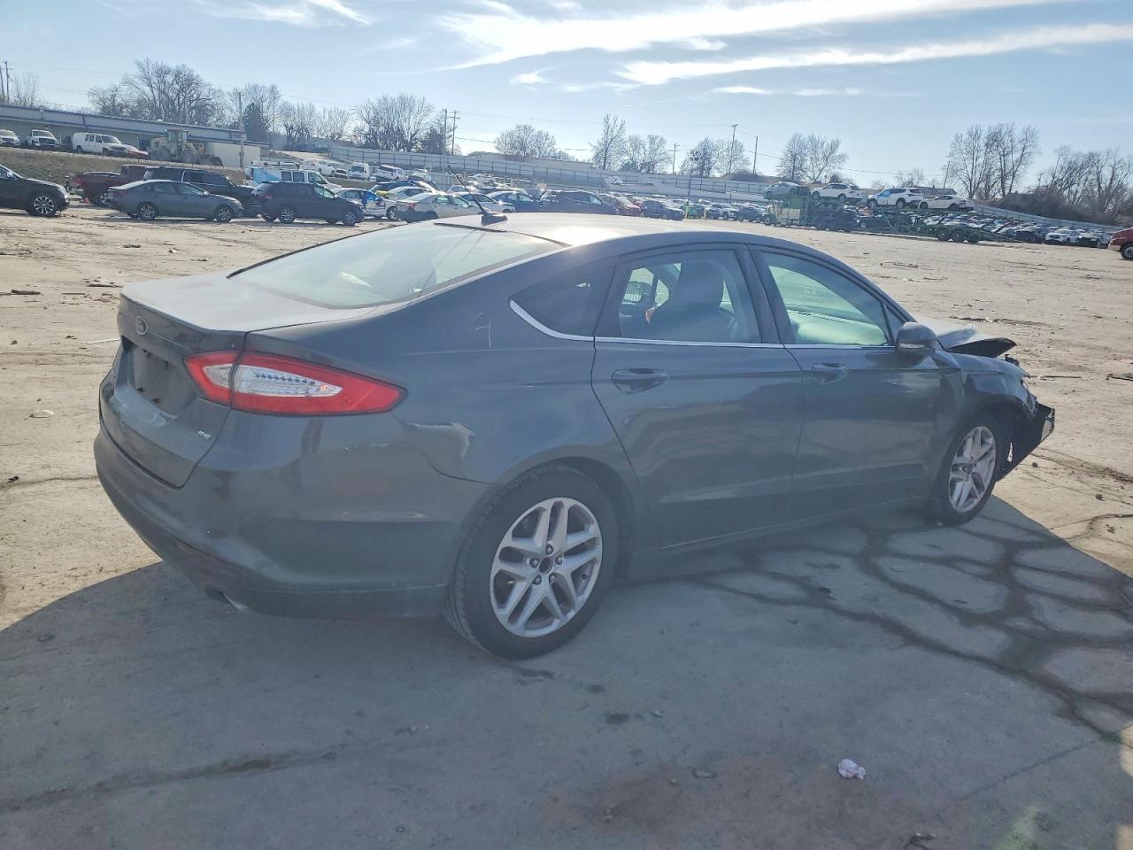 2015 FORD FUSION SE photo 3