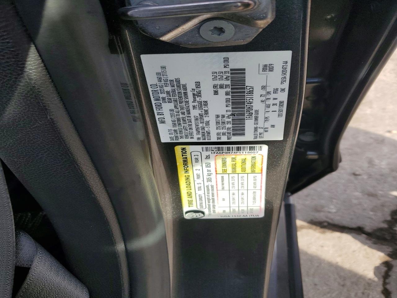 2015 FORD FUSION SE photo 12