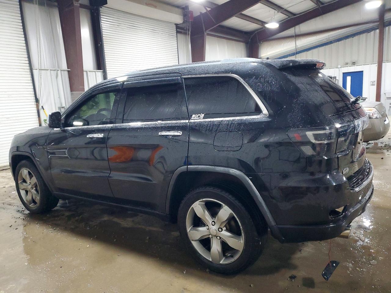 2012 JEEP GRAND CHEROKEE OVERLAND photo 2