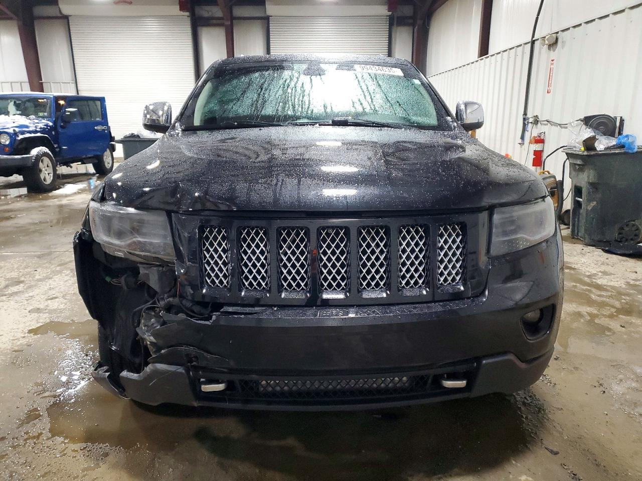 2012 JEEP GRAND CHEROKEE OVERLAND photo 5