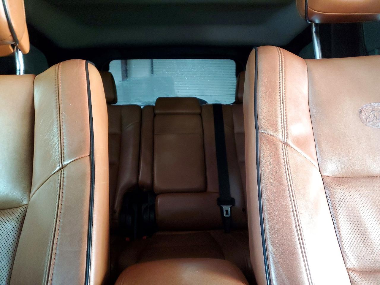 2012 JEEP GRAND CHEROKEE OVERLAND photo 10