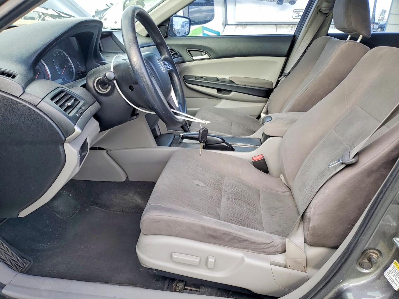 2011 HONDA ACCORD LXP photo 7