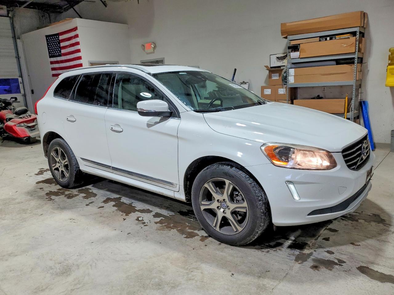 2015 VOLVO XC60 T6 PREMIER photo 4