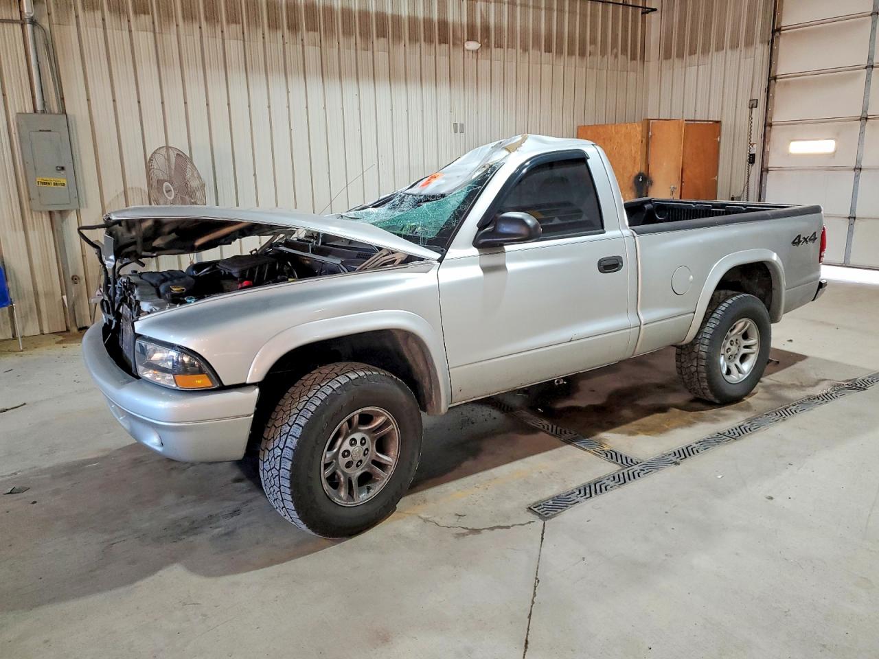 2004 DODGE DAKOTA