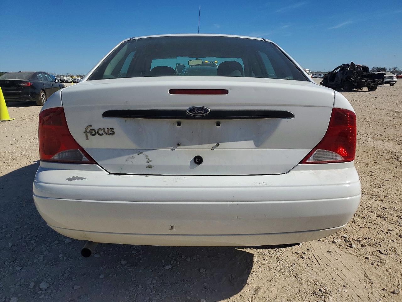 2002 FORD FOCUS LX photo 6