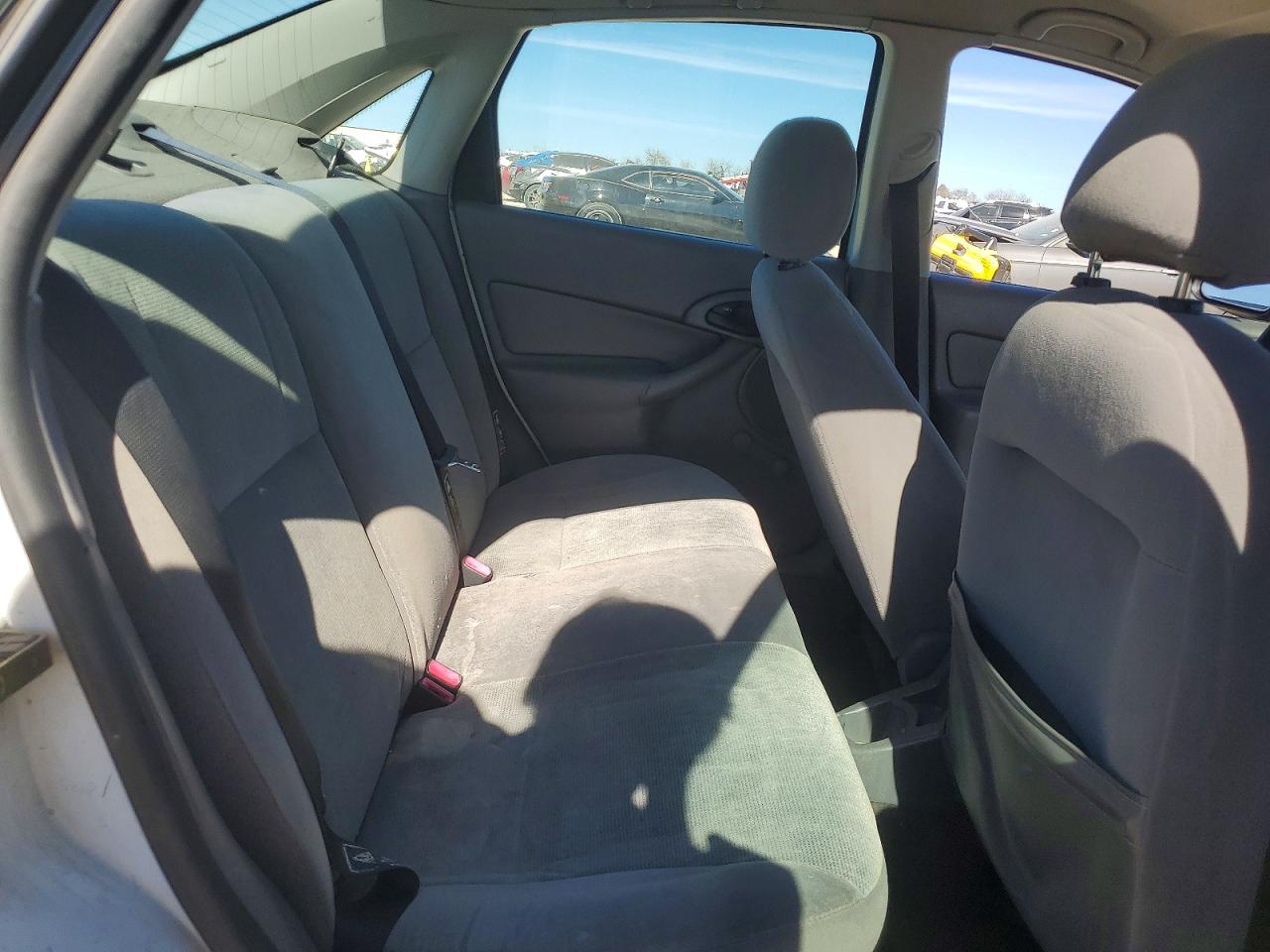 2002 FORD FOCUS LX photo 10