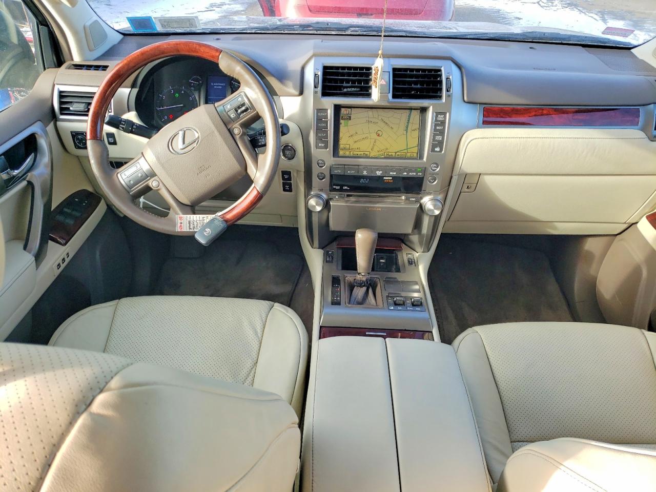 2010 LEXUS GX 460 photo 8