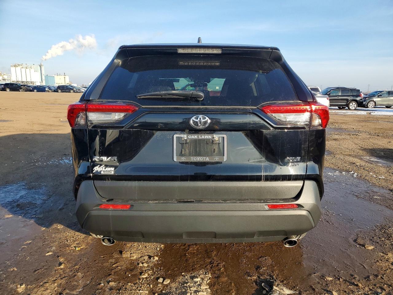 2019 TOYOTA RAV4 XLE photo 6