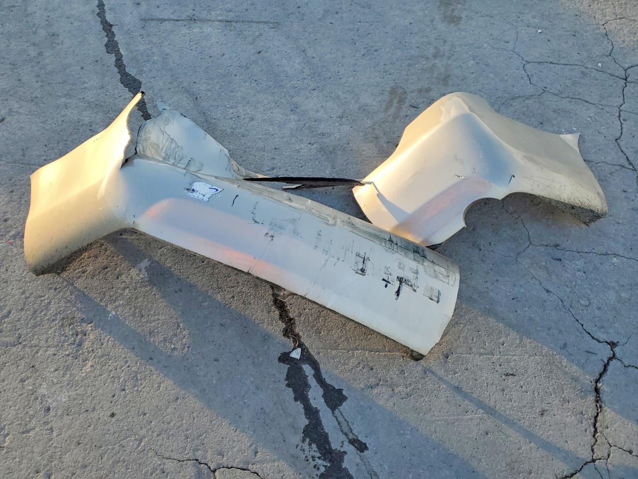 2009 TOYOTA CAMRY BASE photo 12