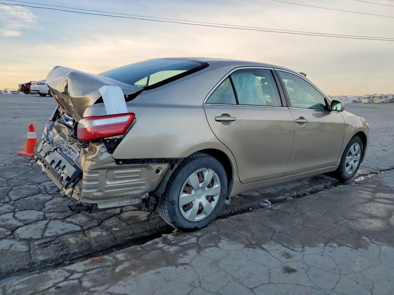 2009 TOYOTA CAMRY BASE photo 3