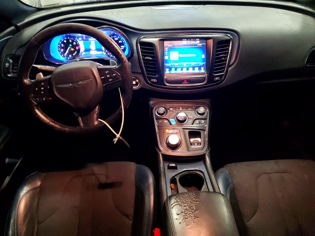 2016 CHRYSLER 200 S photo 8