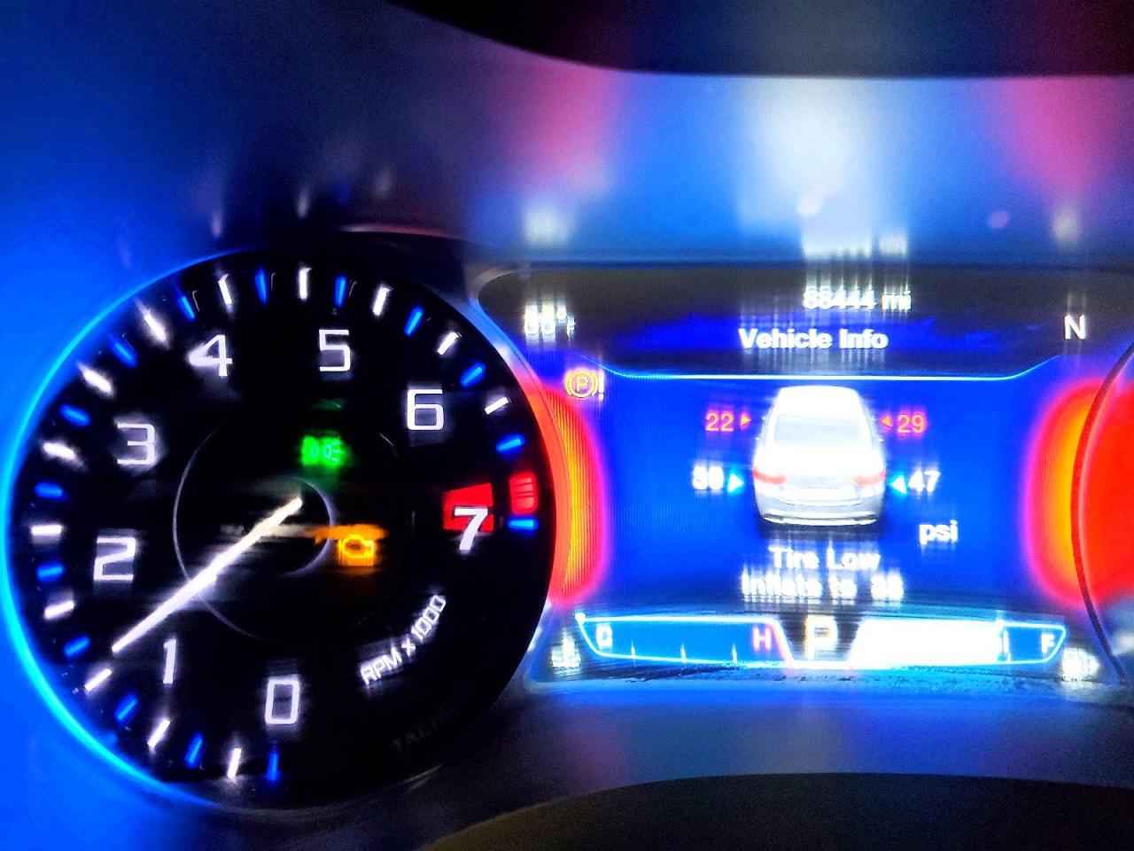 2016 CHRYSLER 200 S photo 9