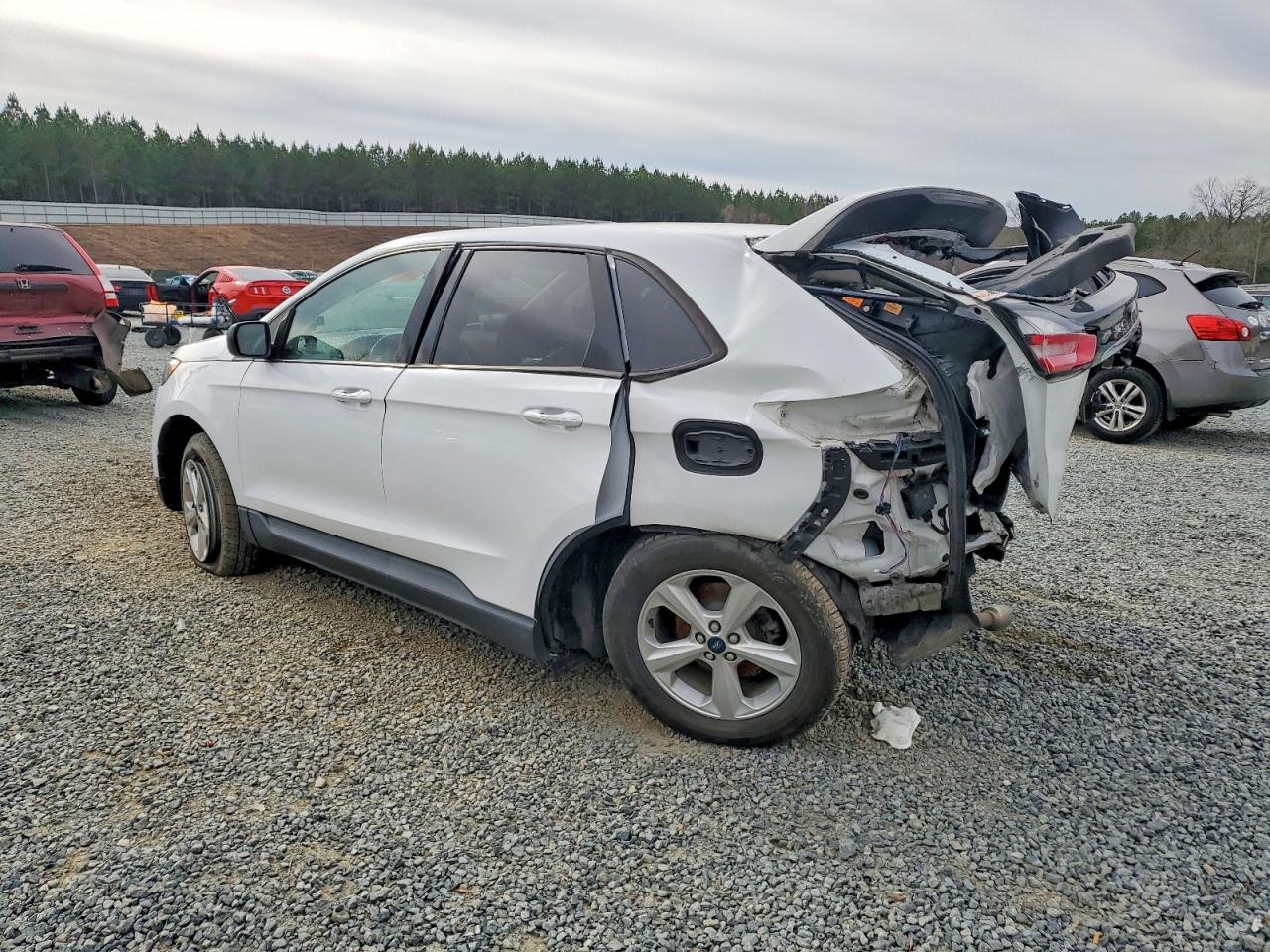 2019 FORD EDGE SE photo 4