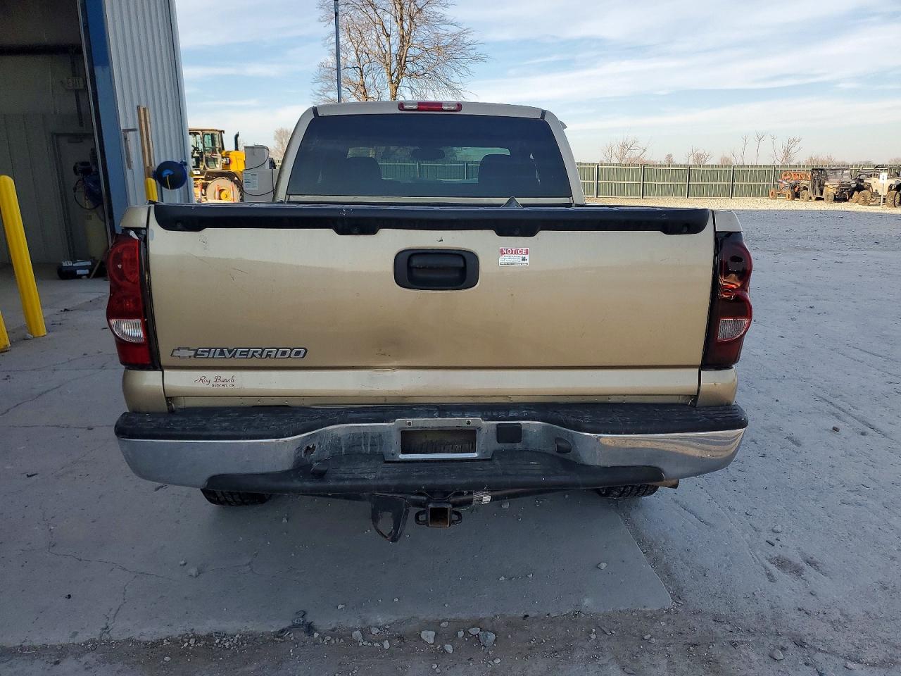 2006 CHEVROLET SILVERADO C1500 photo 11