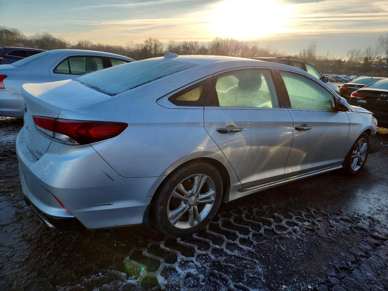 2018 HYUNDAI SONATA SPORT photo 3
