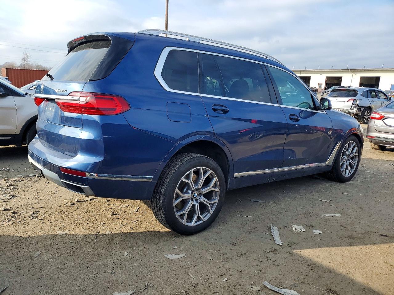 2021 BMW X7 XDRIVE40I photo 3
